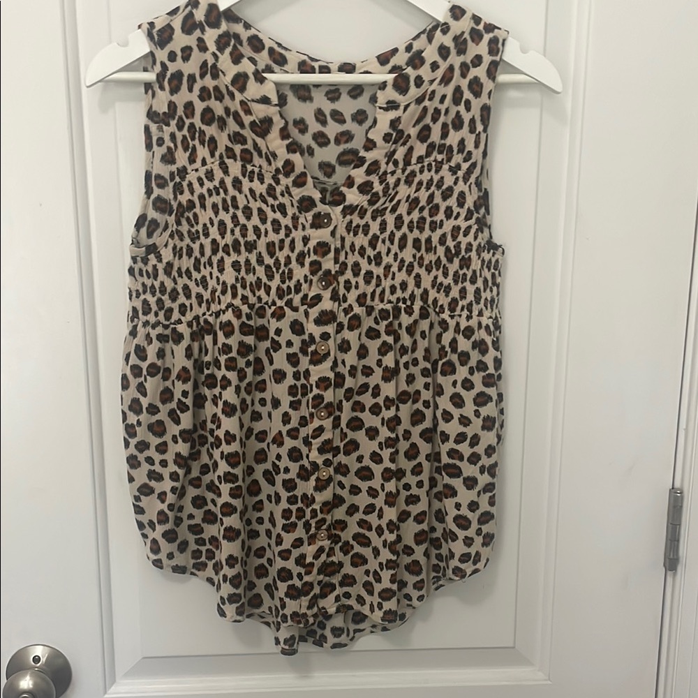 Leopard Print Sleeveless Top